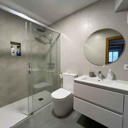 1e143 5 En Primera Linea De Playa Apartment Gijon