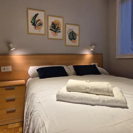 Apartamento 1e143 5 En Primera Linea De Playa Gijón